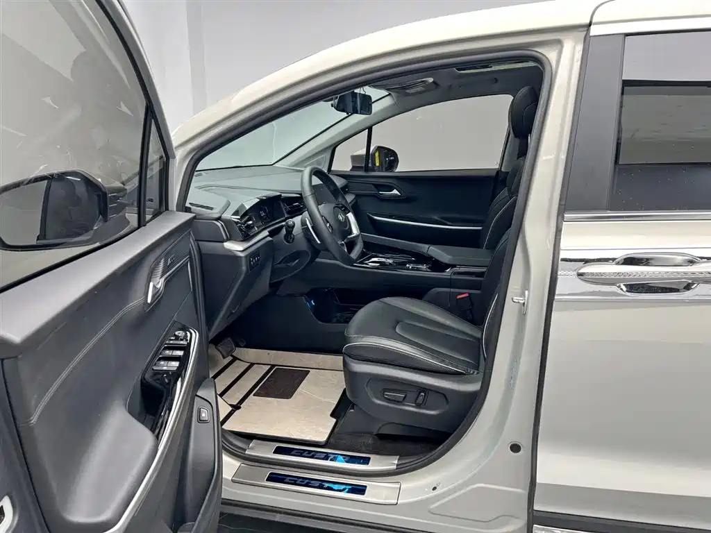 Hyundai Custo 2022 — фото 13