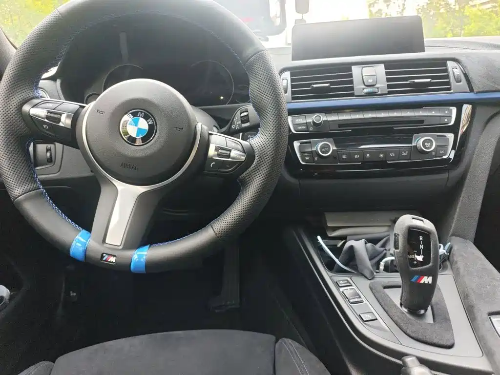 BMW 4 Series 2021 — фото 10