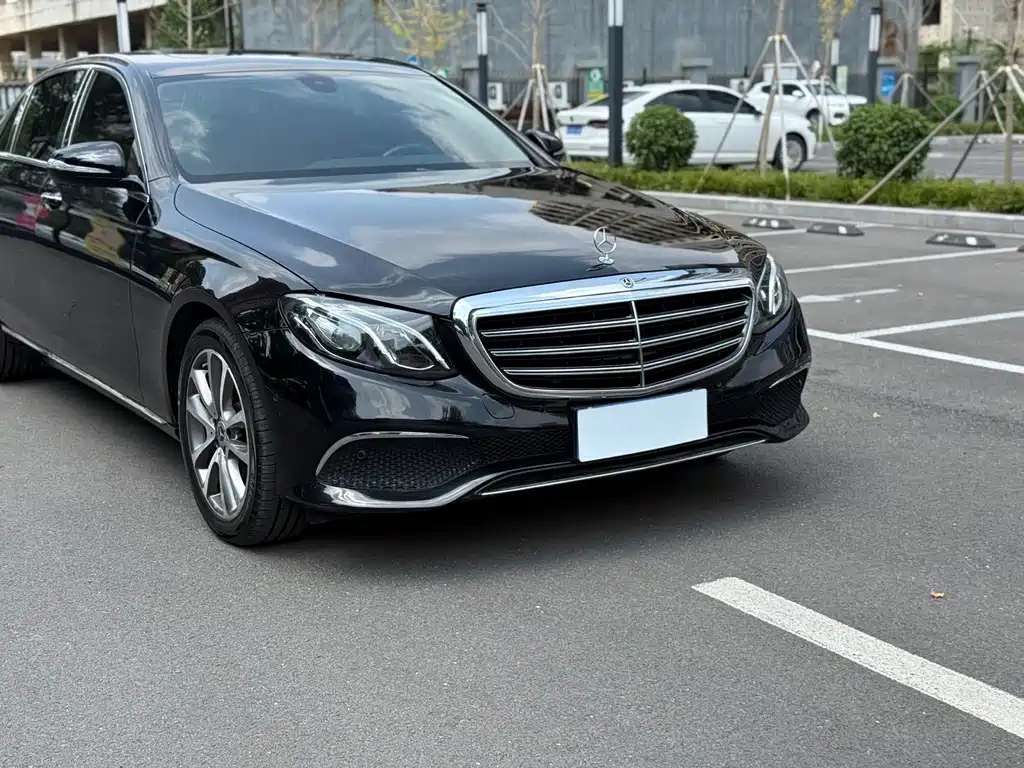 Mercedes-Benz E-Class 2019 — фото 5