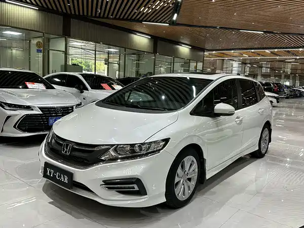 Honda Jade 2017