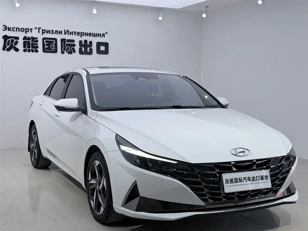 Hyundai Elantra 2021
