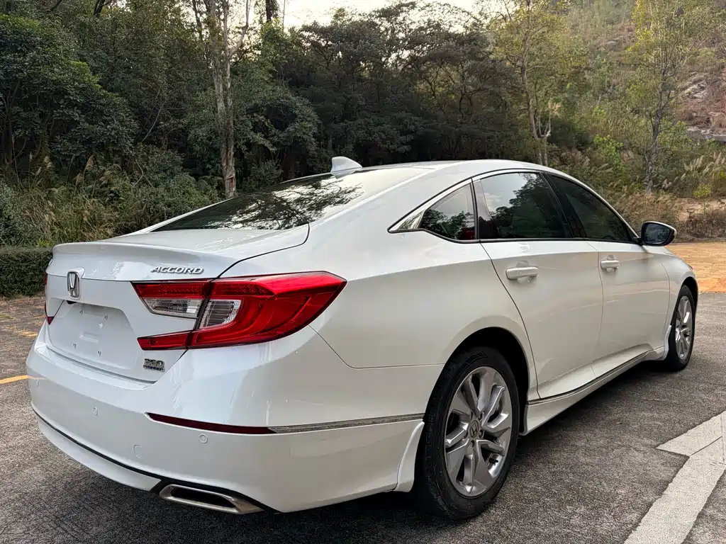 Honda Accord 2021 — фото 12