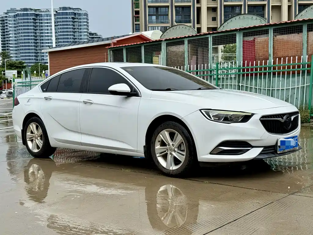 Buick Regal 2018 — фото 12