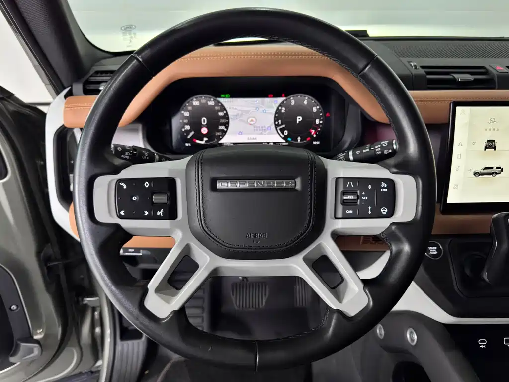 Land Rover Defender 2024 — фото 26