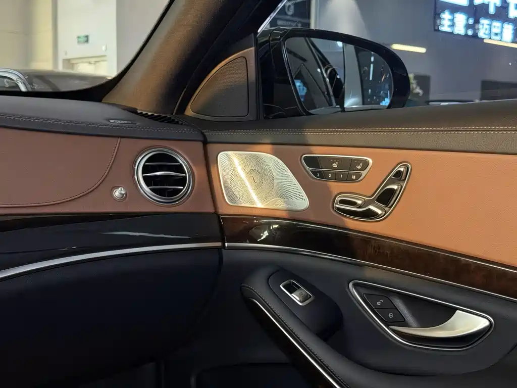 Mercedes-Benz Maybach S-Class 2018 — фото 18
