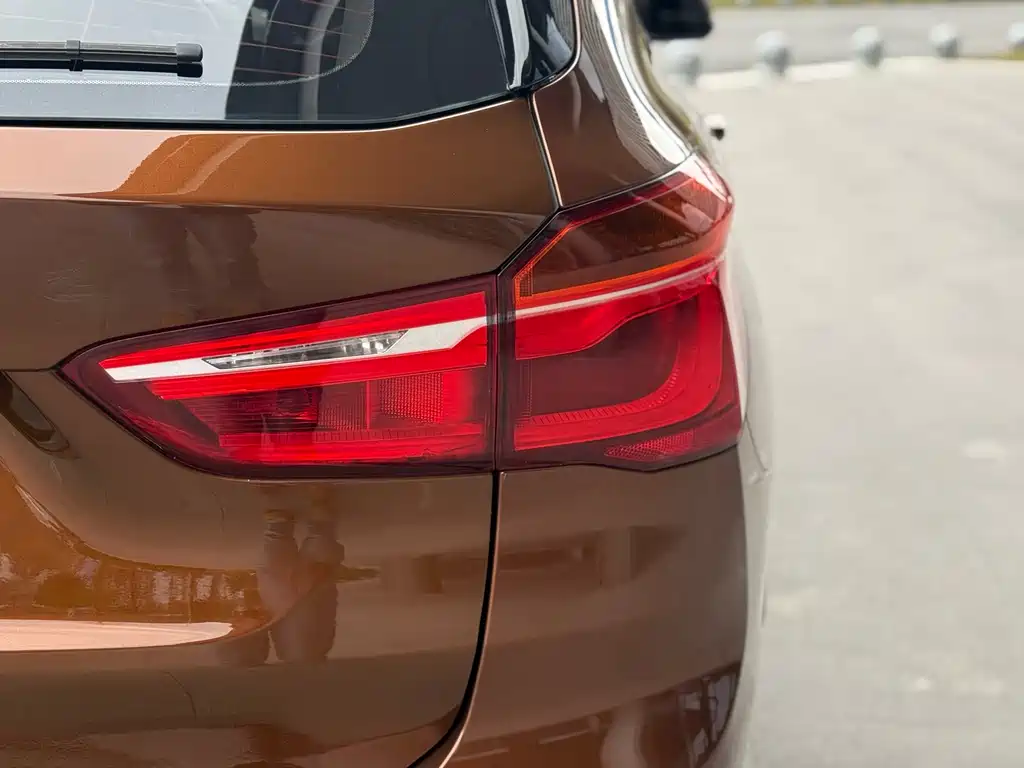 BMW X1 2017 — фото 10