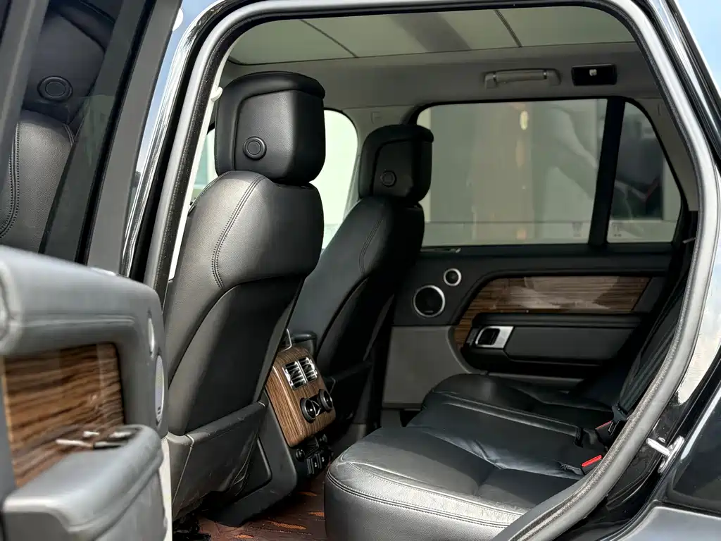 Land Rover Range Rover 2019 — фото 9
