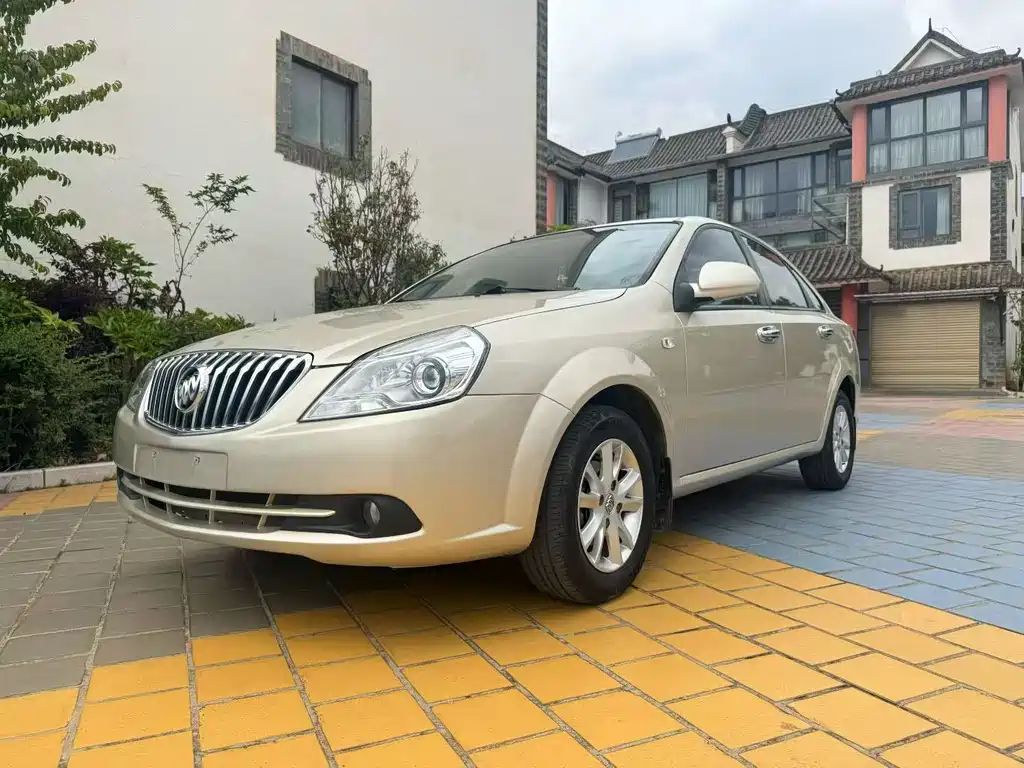 Buick Excelle 2013