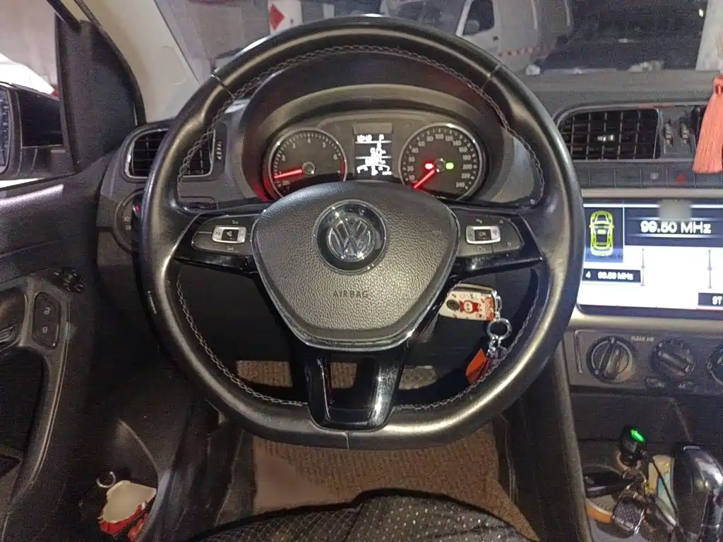 Volkswagen Polo 2016