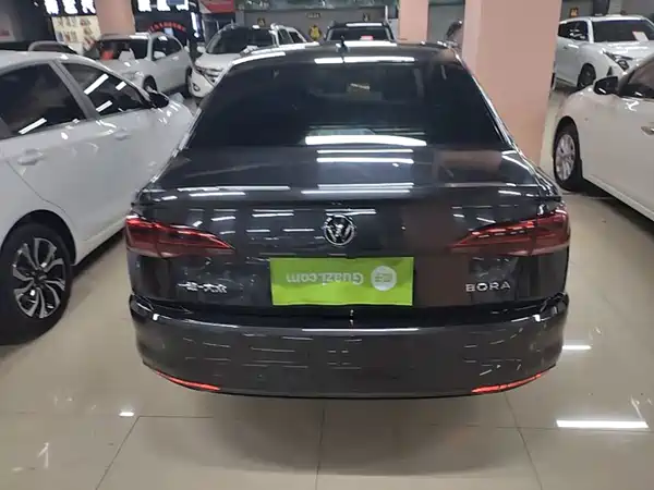 Volkswagen Bora 2021