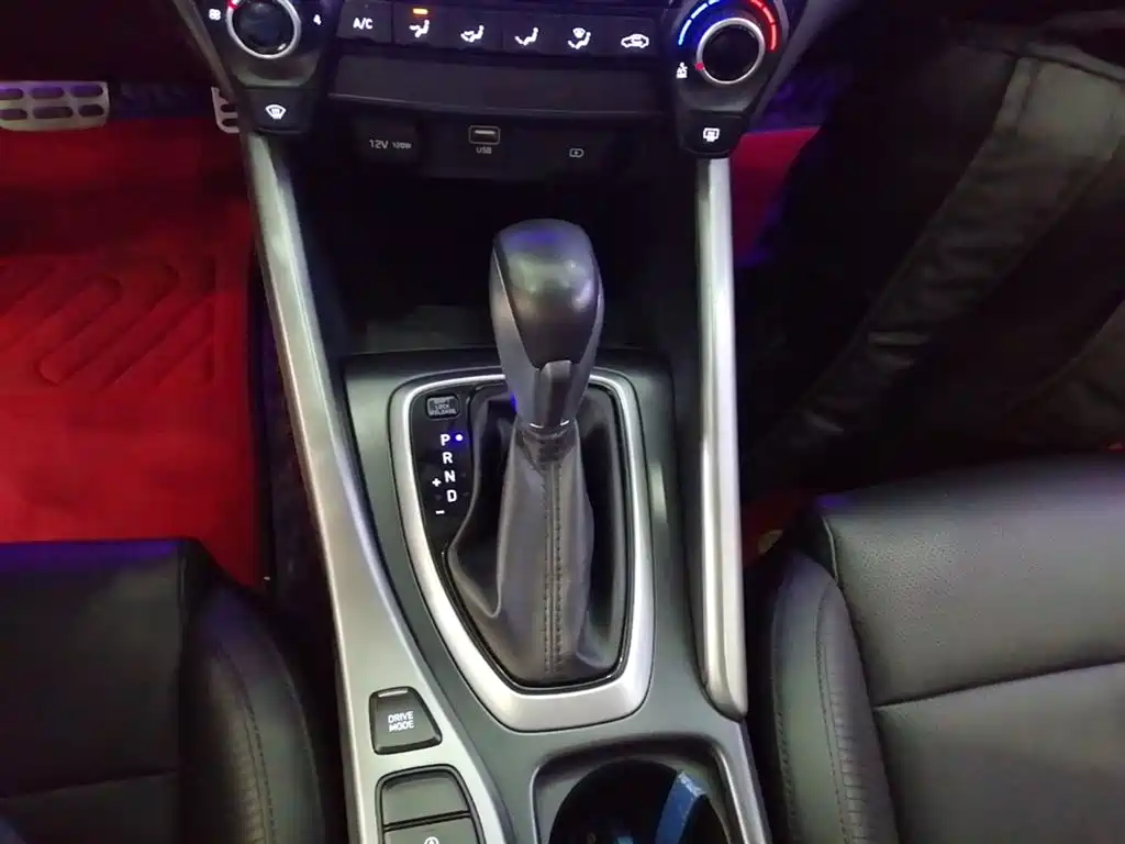 Hyundai Fista 2020 — фото 14