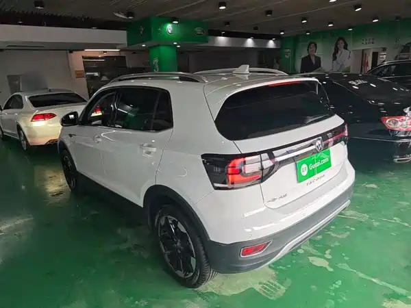 Volkswagen Tacqua 2021