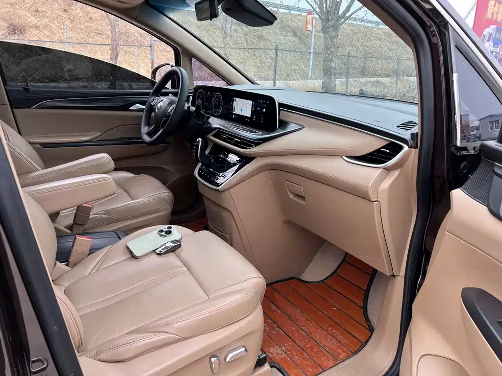 Buick GL8 2021