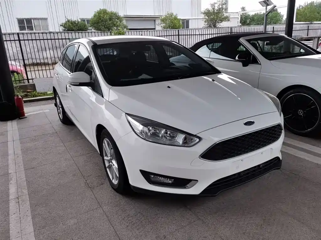 Ford Focus 2017 — фото 4