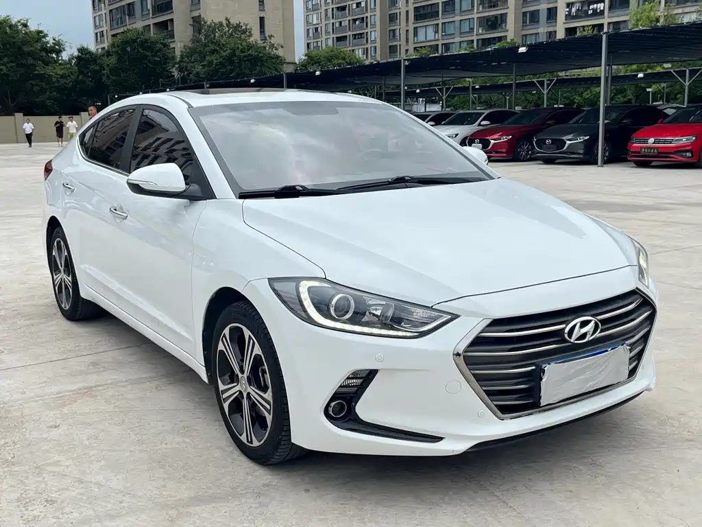 Hyundai Elantra 2019