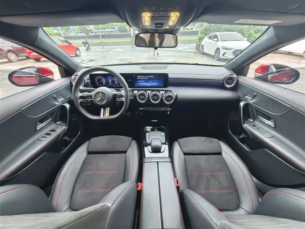 Mercedes-Benz A-Class 2023 — фото 4