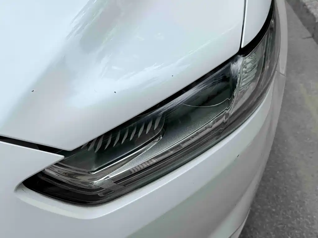 Ford Mondeo 2014 — фото 16