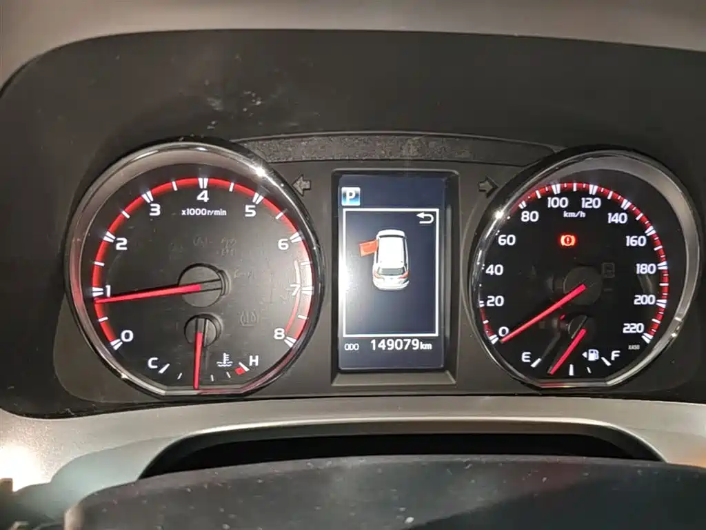 Toyota RAV4 2019 — фото 12