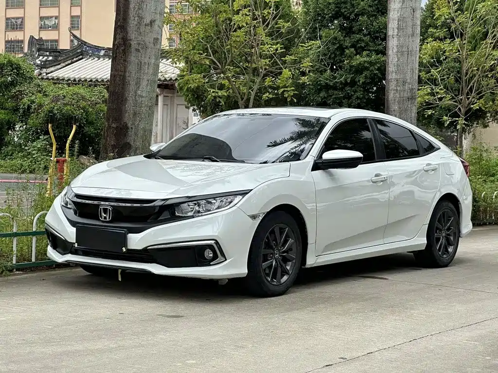 Honda Civic 2020 — фото 1
