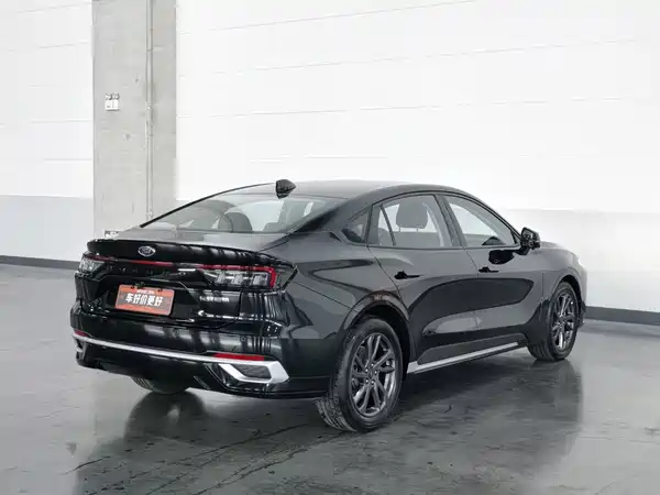 Ford Mondeo 2025