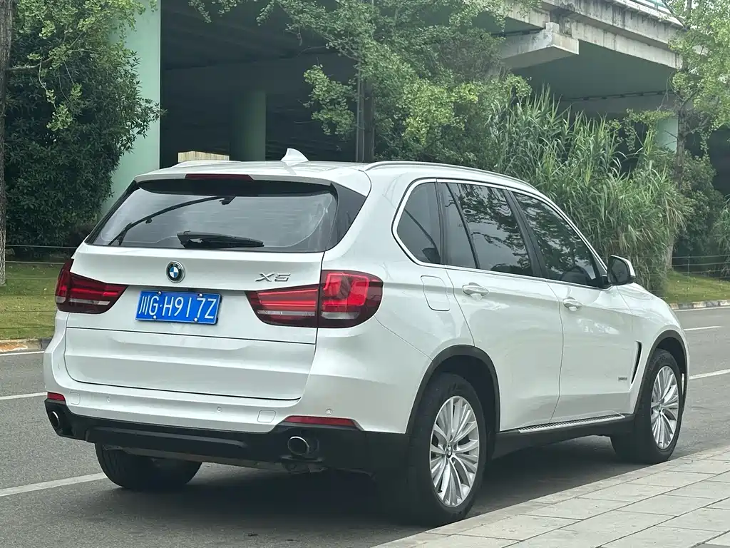 BMW X5 2015 — фото 12