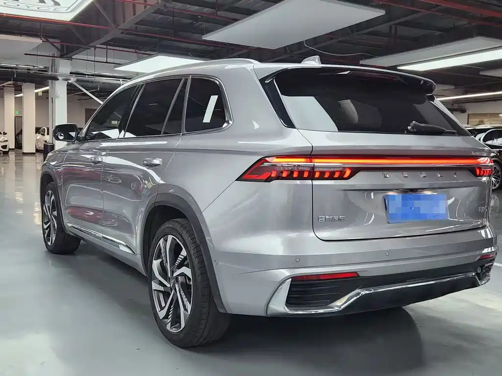 Geely Xingyue L 2023 — фото 11