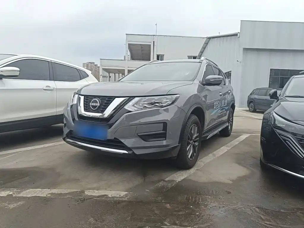 Nissan X-Trail 2025