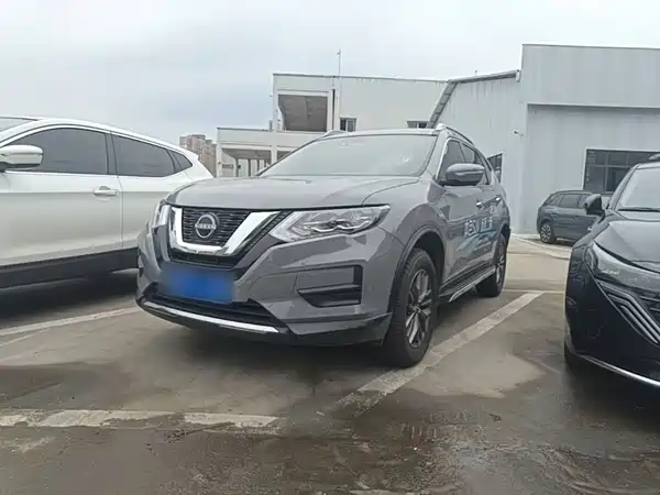 Nissan X-Trail 2025