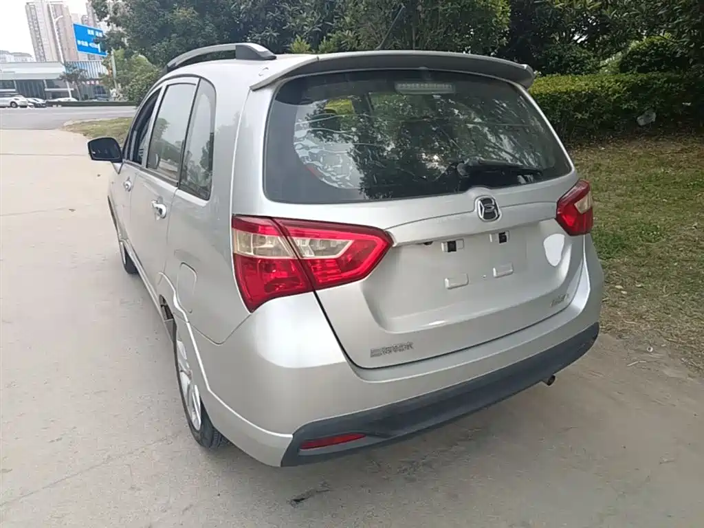 Suzuki Liana A6 2015 — фото 5