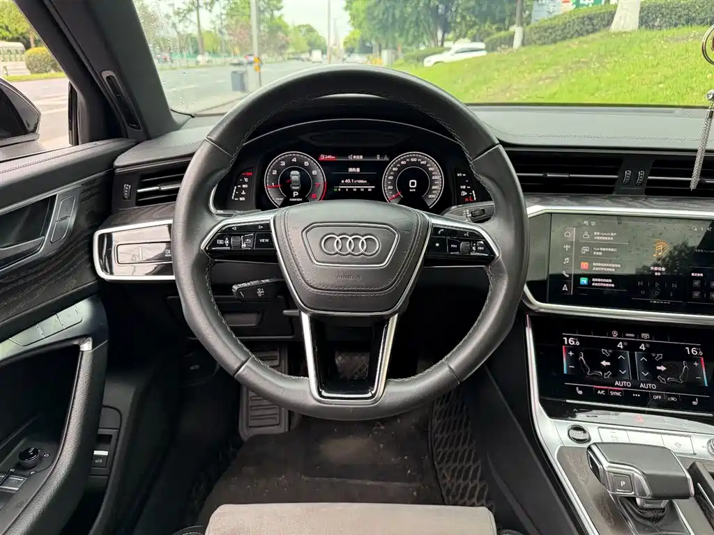 Audi A6L 2023 — фото 14