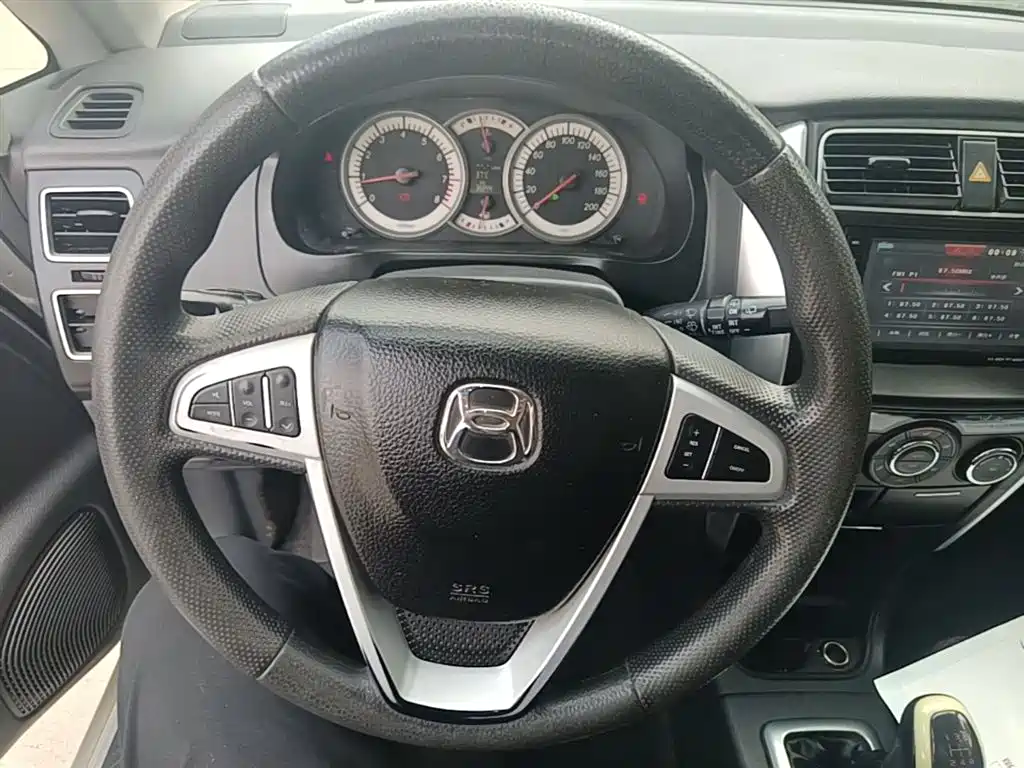 Suzuki Liana A6 2015 — фото 11
