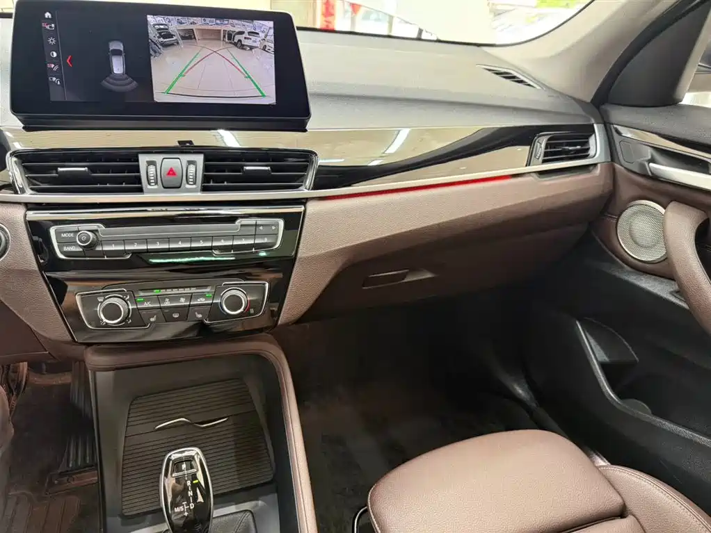 BMW X1 2022 — фото 12