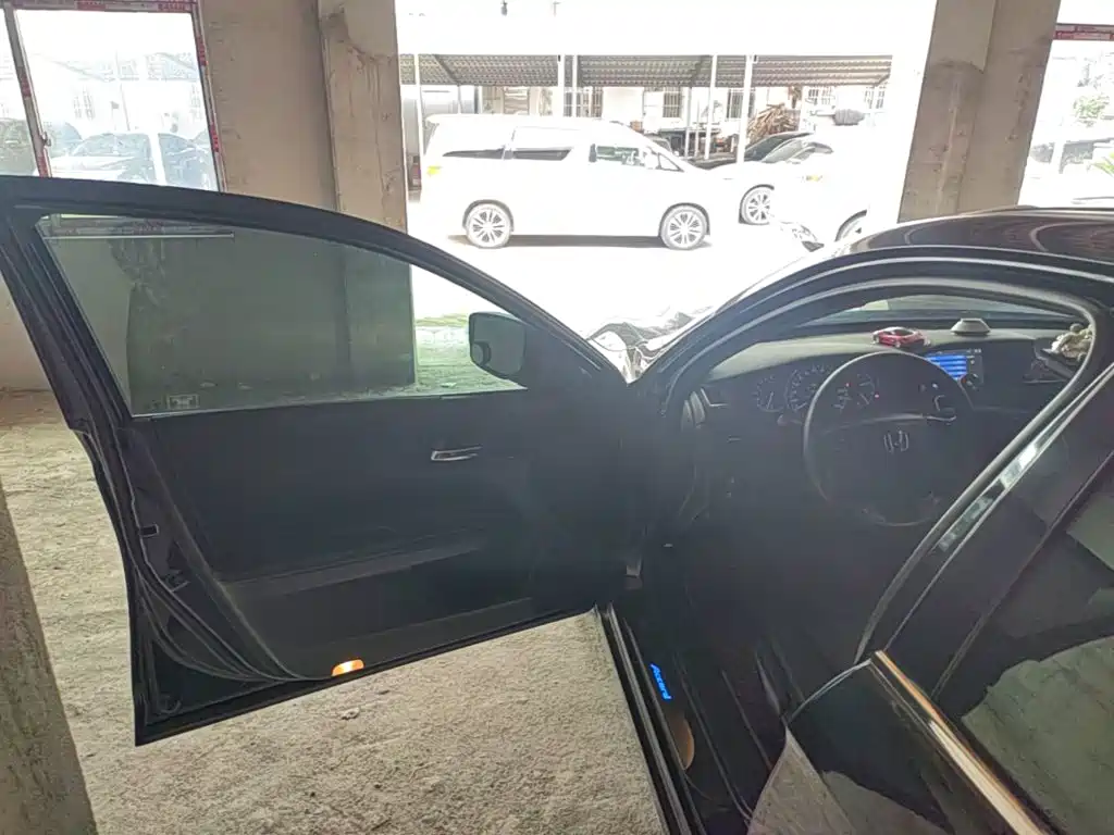 Honda Accord 2016 — фото 16