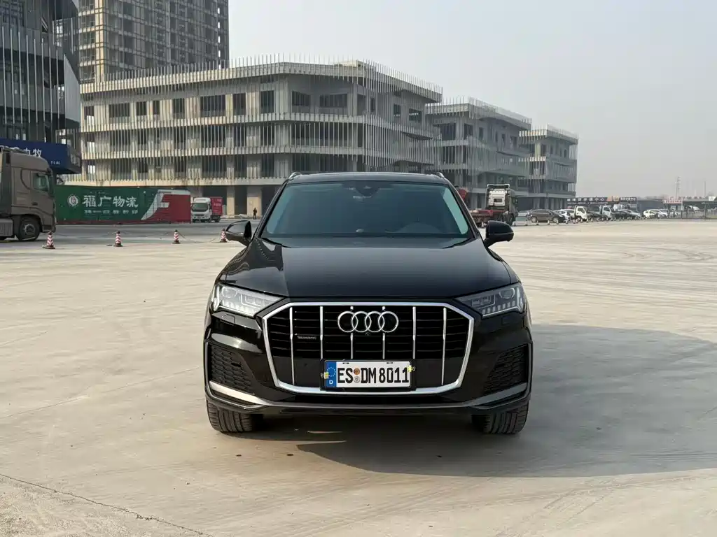 Audi Q7 2024 — фото 2