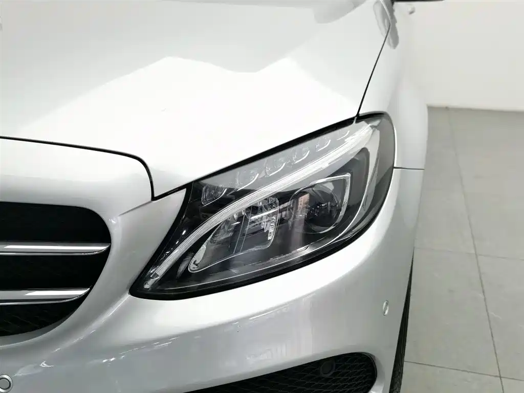 Mercedes-Benz C-Class 2018 — фото 7