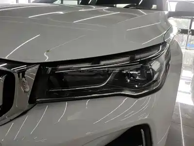 Geely Emgrand 2024