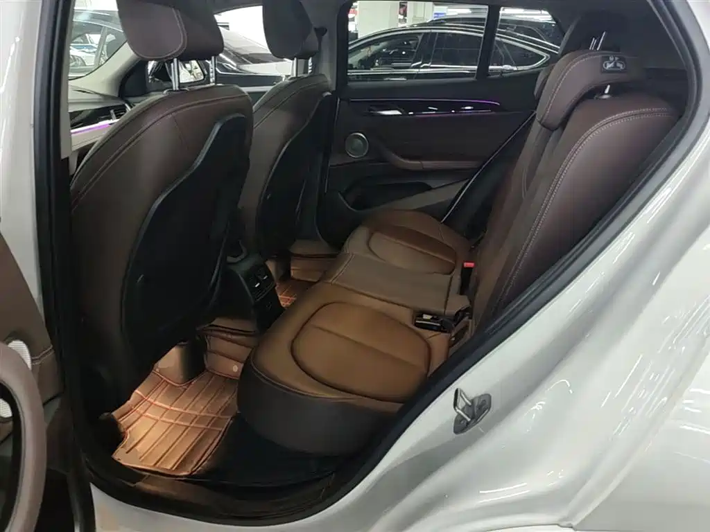 BMW X2 2023 — фото 17