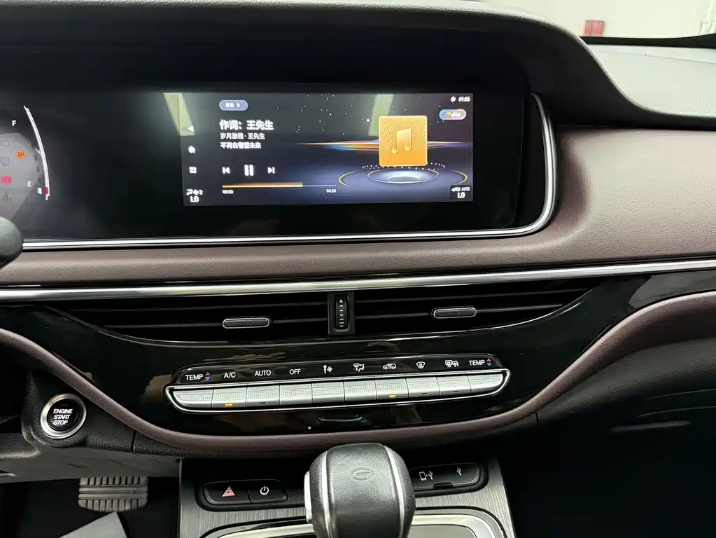 GAC Motor Trumpchi M6 2022 — фото 12