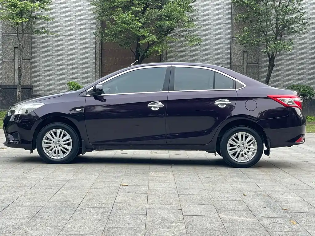 Toyota Vios 2014 — фото 4