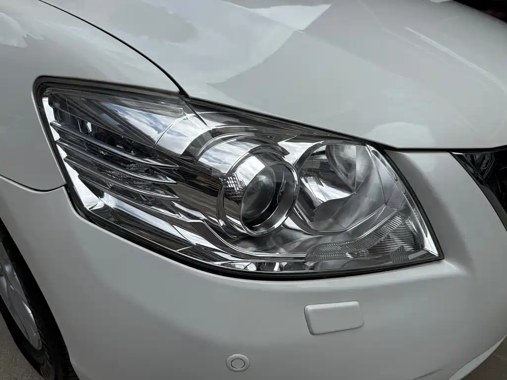 Toyota Camry 2011 — фото 29