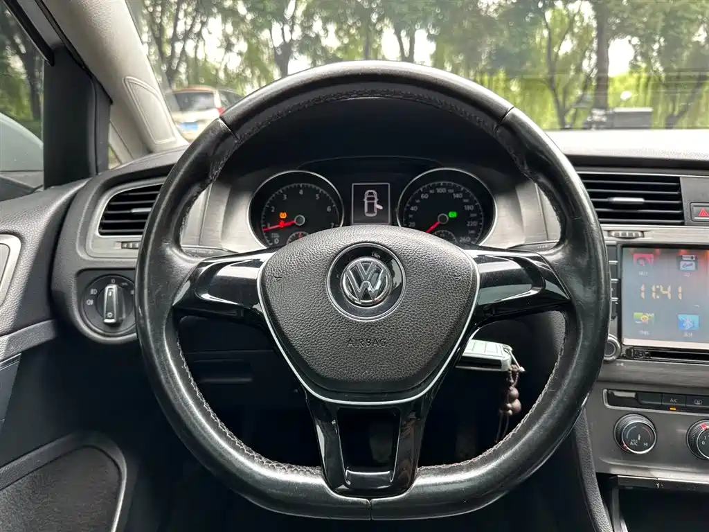 Volkswagen Golf 2015 — фото 15