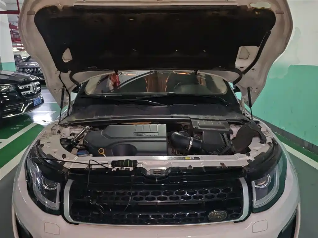 Land Rover Evoque 2018 — фото 11