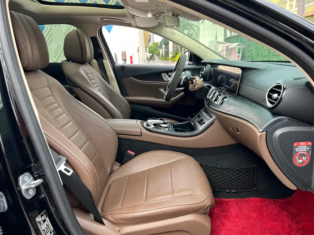 Mercedes-Benz E-Class 2018 — фото 12
