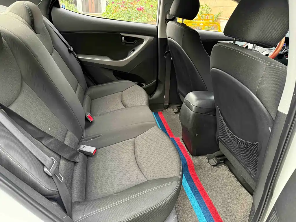 Hyundai Elantra 2014