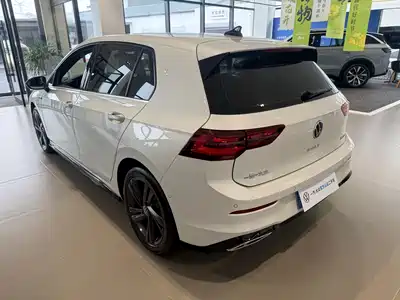 Volkswagen Golf 2023