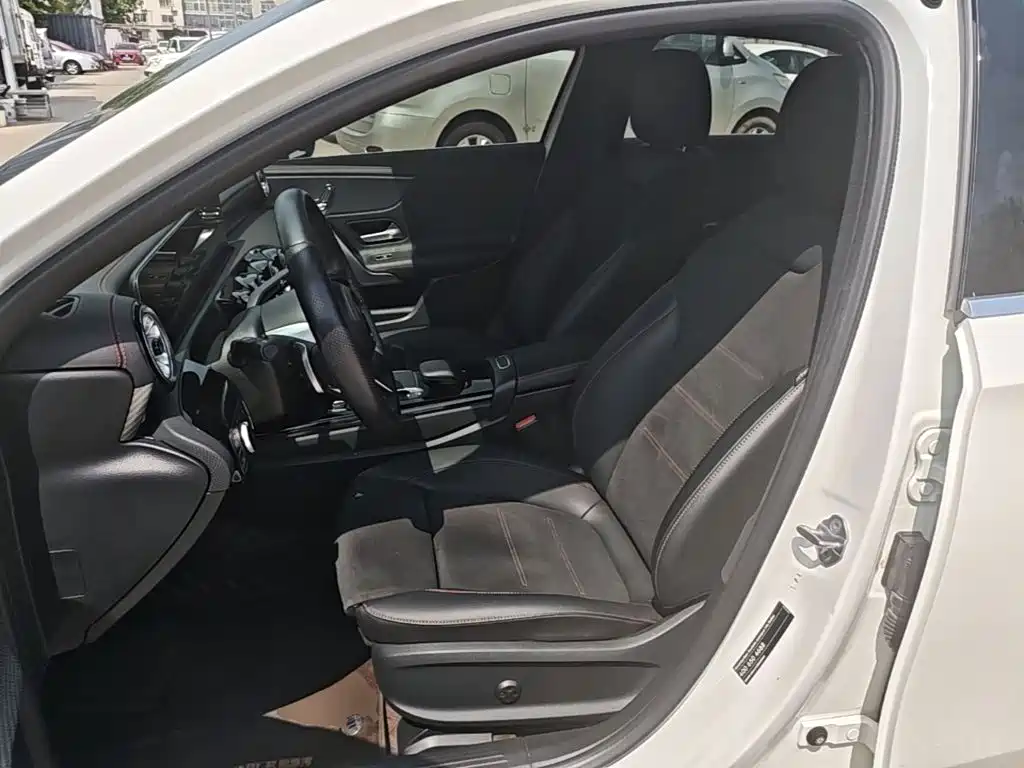 Mercedes-Benz A-Class 2023 — фото 15