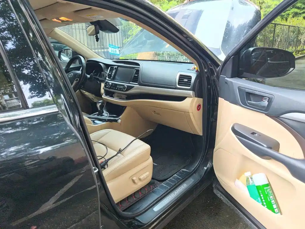 Toyota Highlander 2019 — фото 19