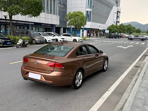 Volkswagen Lamando 2015