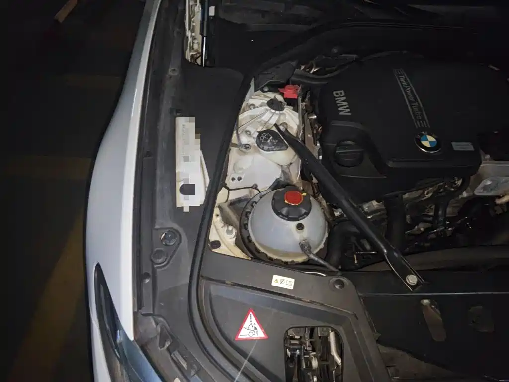 BMW 5 Series 2015 — фото 22