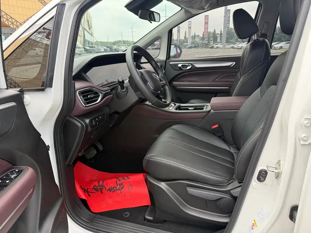 GAC Trumpchi M6 2022 — фото 11